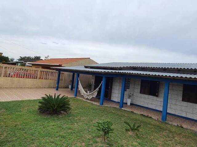 #27 - Casa de Praia para Venda em Balneário Pinhal - RS