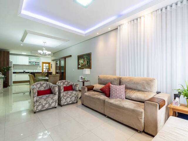 Casa para Venda em Gravataí - 2