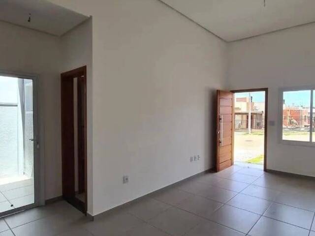 #111 - Casa para Venda em Gravataí - RS