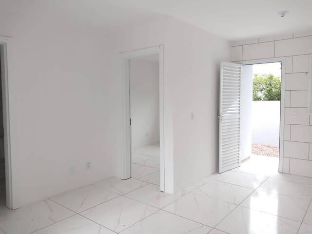 Casa para Venda em Gravataí - 3