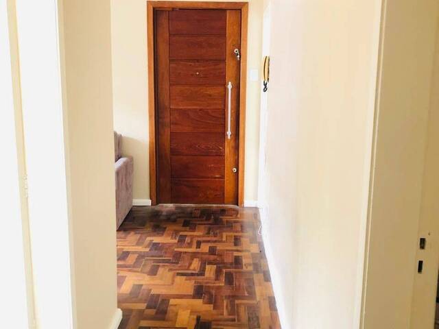 #150 - Apartamento para Venda em Porto Alegre - RS