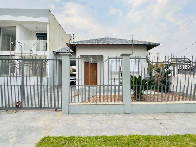 #149 - Casa alto padrao Vale Ville Gravatai Cachoeirinha para Venda em Gravataí - RS