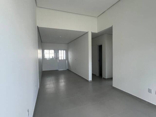 #217 - Casa para Venda em Gravataí - RS