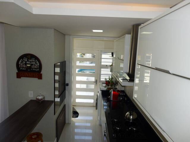 #437 - Casa para Venda em Porto Alegre - RS