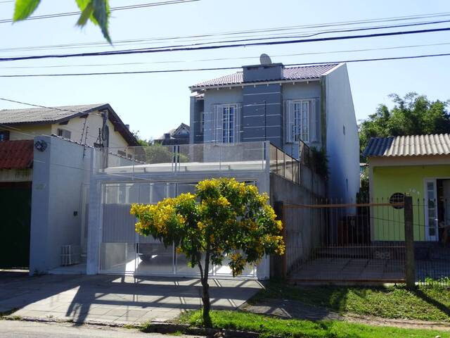 #437 - Casa para Venda em Porto Alegre - RS
