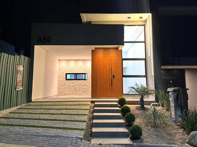 #460 - Casa para Venda em Gravataí - RS