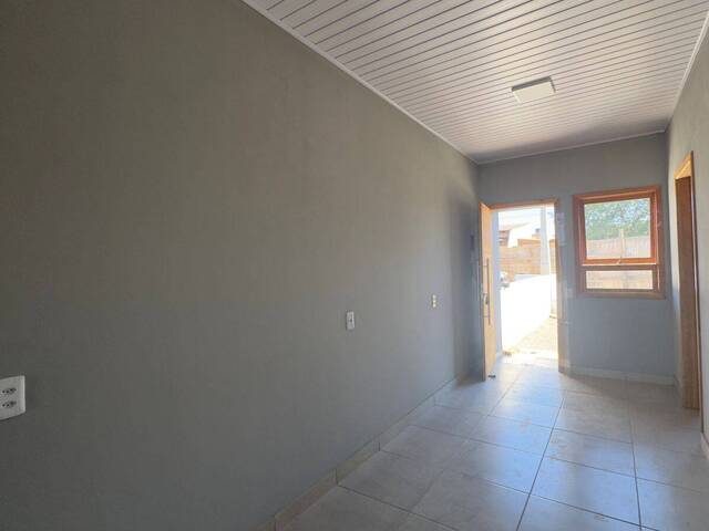 #471 - Casa para Venda em Cachoeirinha - RS