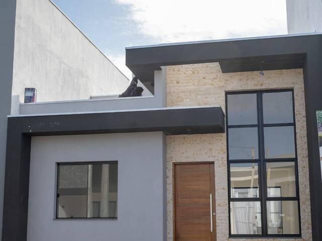 Casa para Venda em Gravataí - 3