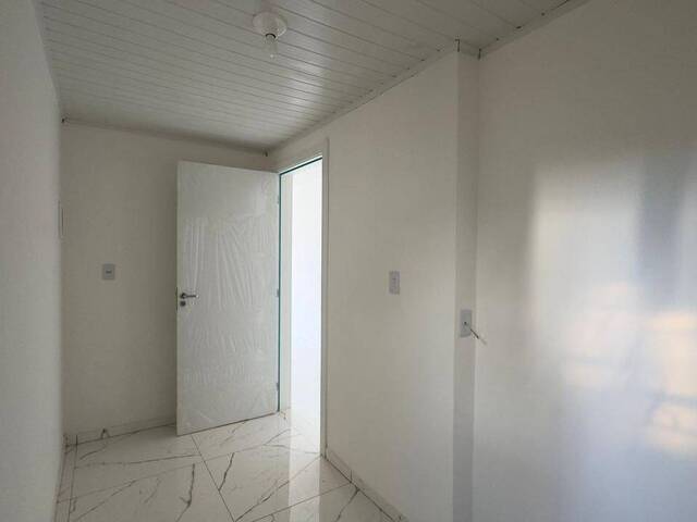 Casa para Venda em Cachoeirinha - 4